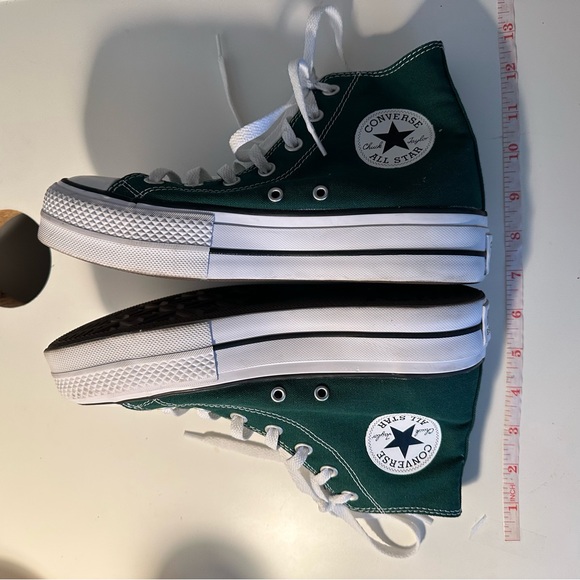 Size 7.5 women’s platform green converse - Picture 2 of 9